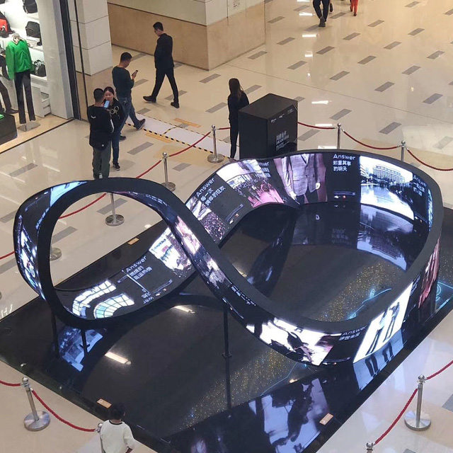 The mall alien led display
